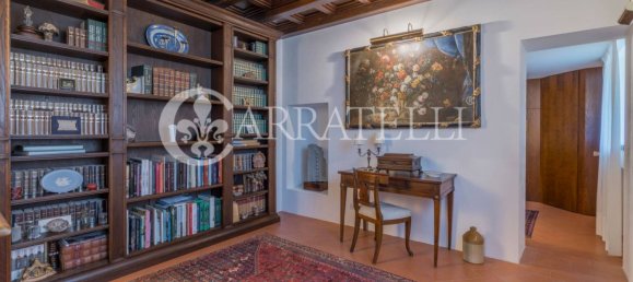 3 bedrooms Apartment in Reggello, Italy No. 324491 2