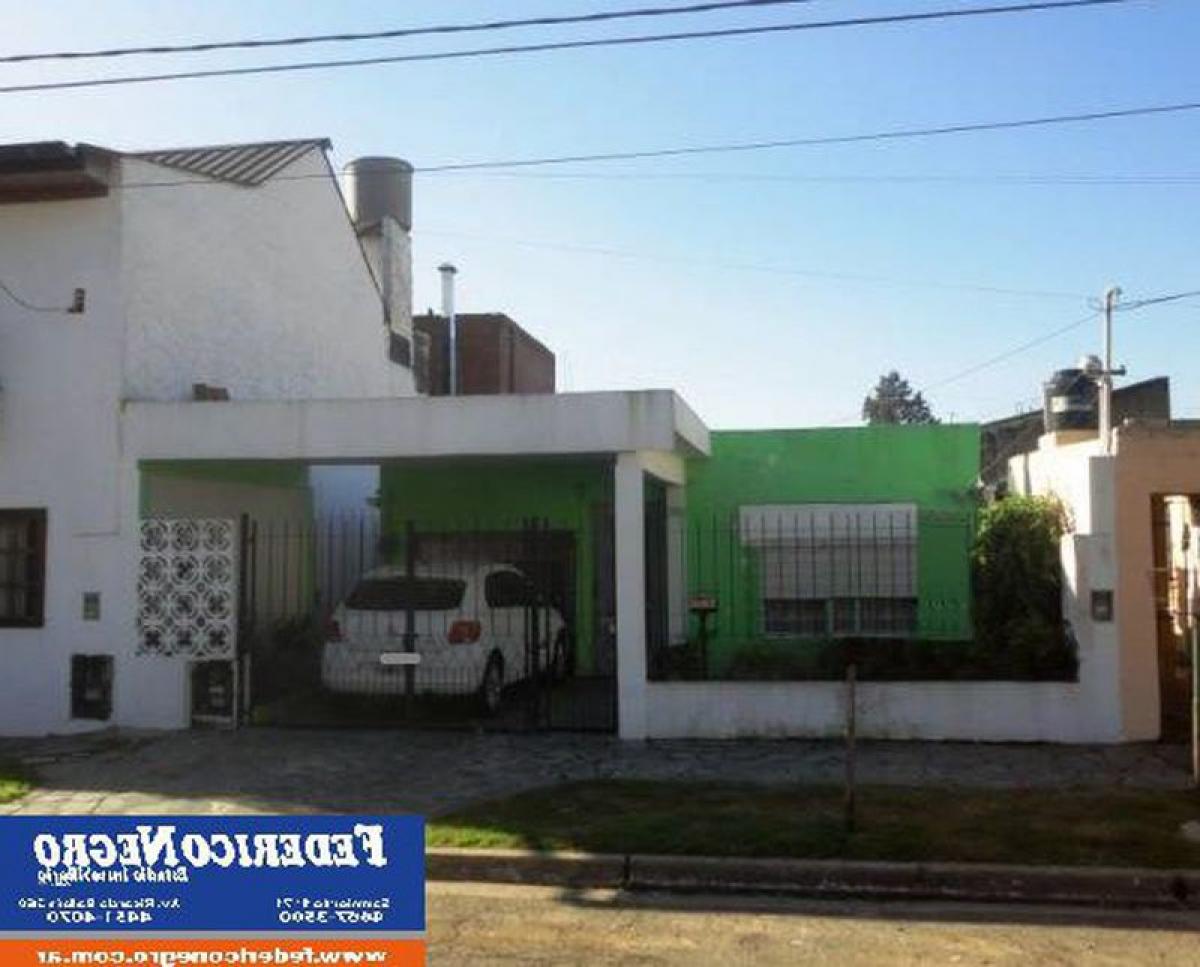 3 bedrooms House in San Miguel, Argentina No. 58653