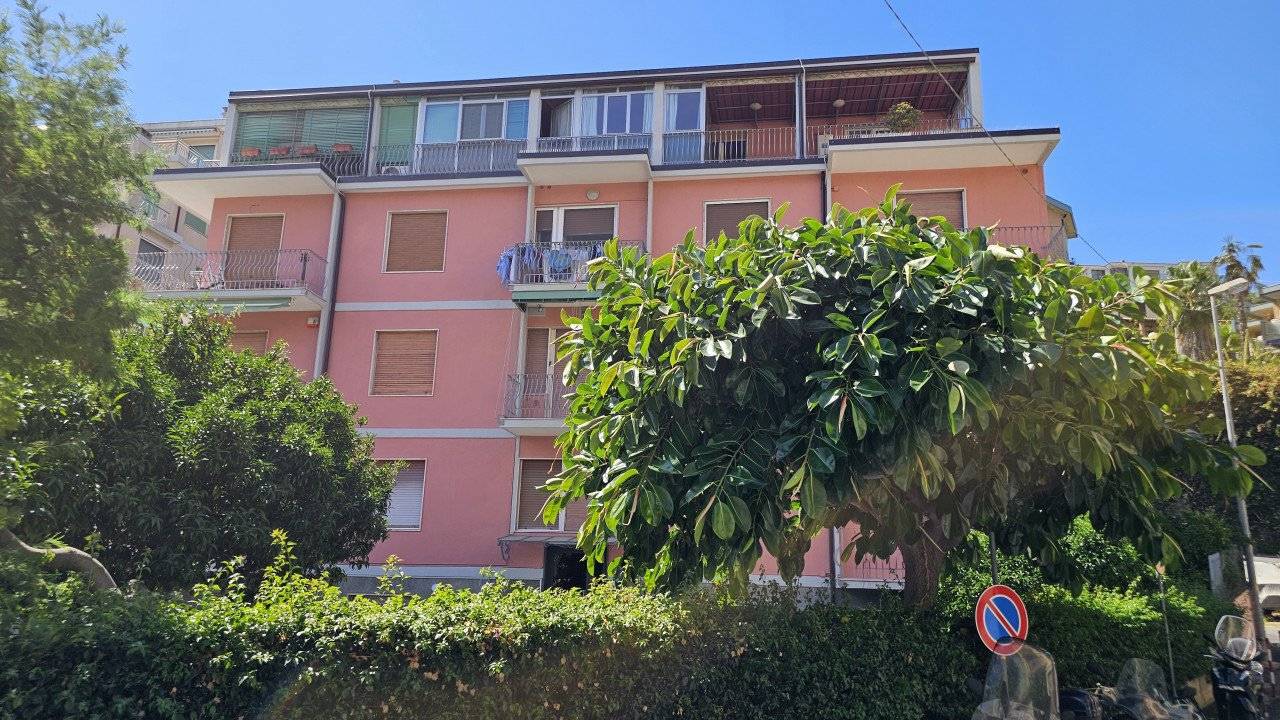 Apartamento de 1 dormitorio en Sanremo, Italy No. 331760