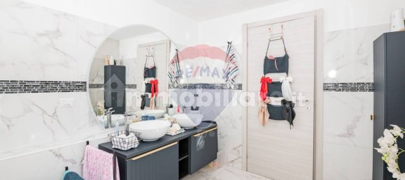 Apartamento T3 em San Giuliano Milanese, Italy N.º 260789 17