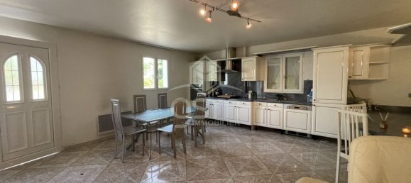 2 bedrooms House in Veigne, France No. 217526 4