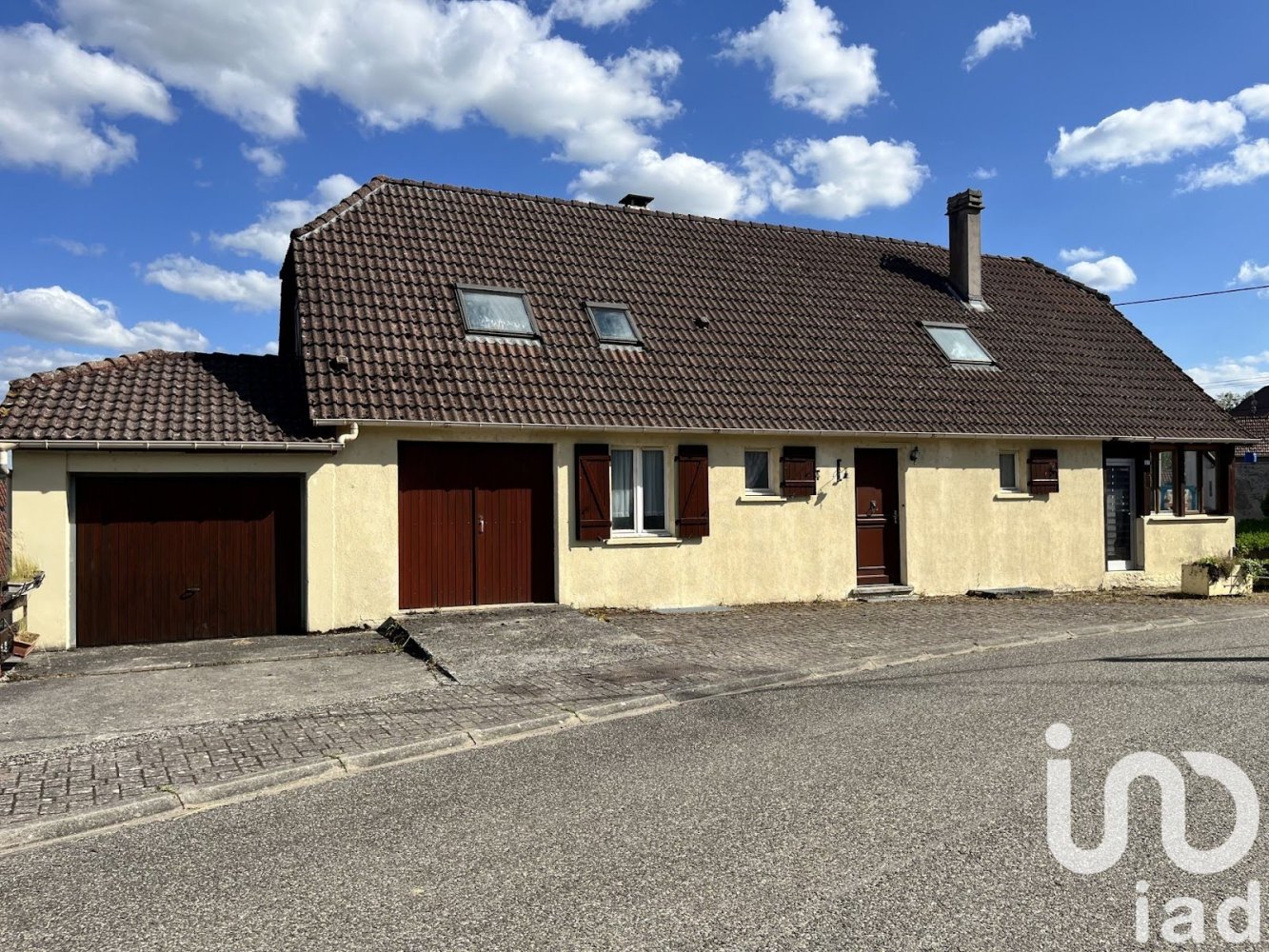 7 rooms House in Niederstinzel, France No. 38975