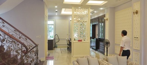 Villa de 3 dormitorios en Long Bien, Vietnam No. 2622 3