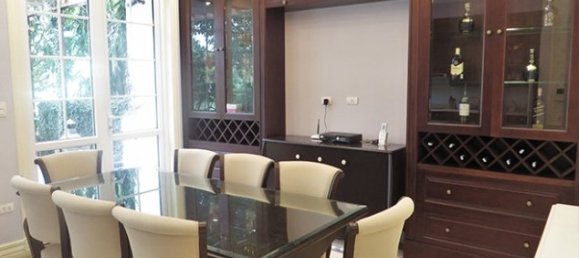 Villa de 3 dormitorios en Long Bien, Vietnam No. 2622 5