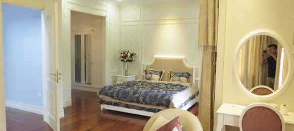 Villa de 3 dormitorios en Long Bien, Vietnam No. 2622 12