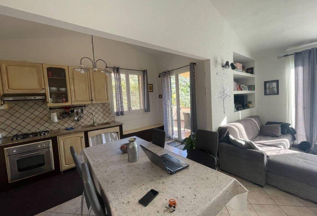 3 bedrooms Villa in Imperia, Italy No. 381914