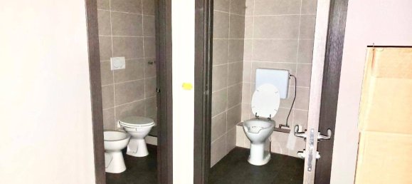 4-Zimmer Büro in Arona, Italy, Nr. 272820 7