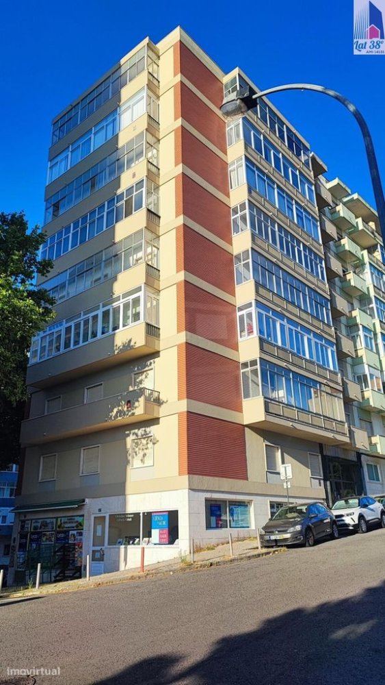 6 bedrooms Apartment in Lisbon, Portugal No. 194825