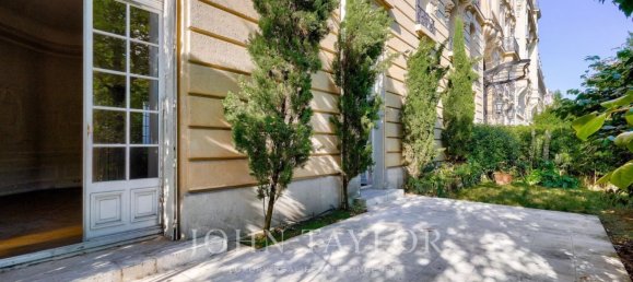 Apartamento de 4 dormitorios en Paris, France No. 345048 6