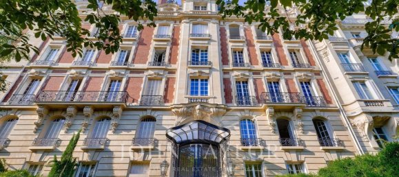 Apartamento de 4 dormitorios en Paris, France No. 345048 22