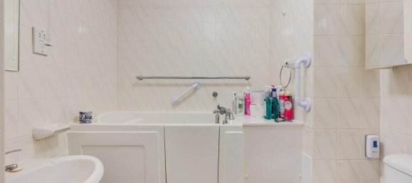 2 bedrooms Apartment in Epsom, United Kingdom No. 9765 9