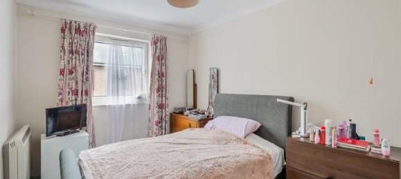 2 bedrooms Apartment in Epsom, United Kingdom No. 9765 10