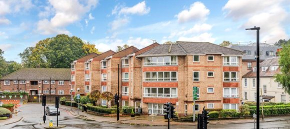 2 bedrooms Apartment in Epsom, United Kingdom No. 9765 11