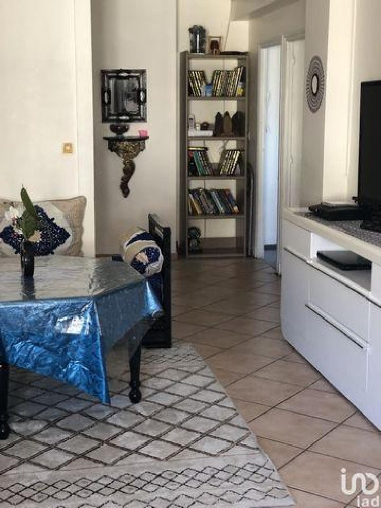 3 bedrooms Condo in Manosque, France No. 13626