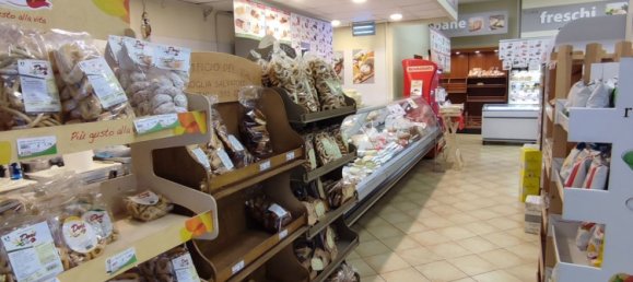 200m² Commercial property in Vitulano, Italy No. 252073 5