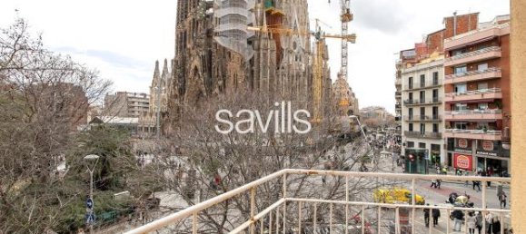 3 bedrooms Apartment in Eixample, Spain No. 182328 2