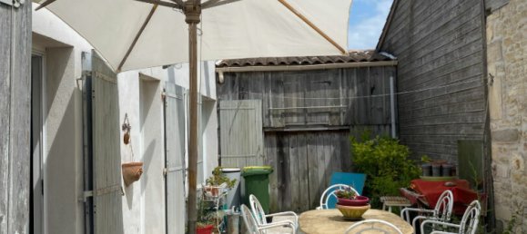 2 bedrooms House in Saint-Georges-d'Oleron, France No. 303973 3