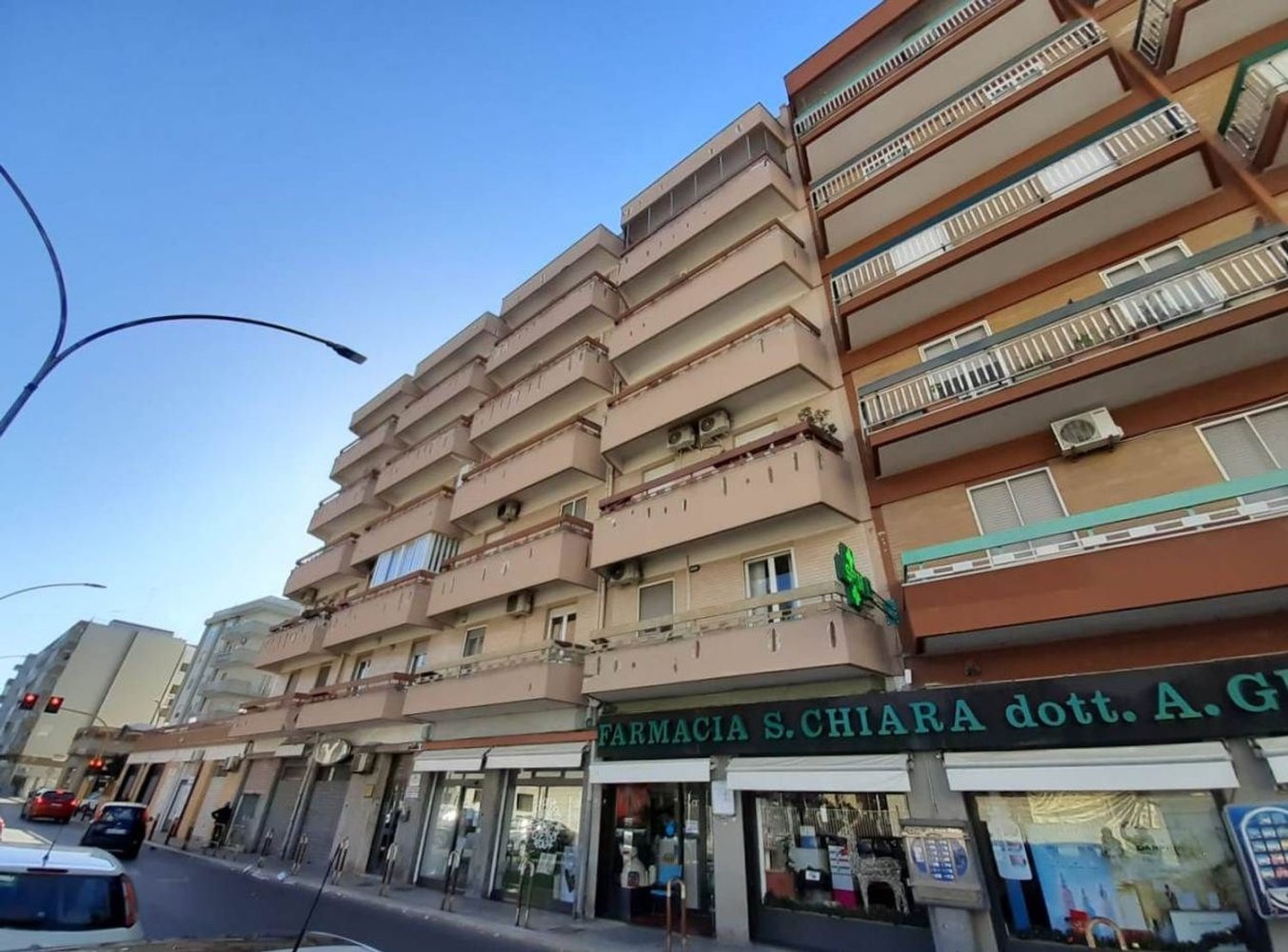 2-salle Propriété commerciale à Brindisi, Italy No. 119004