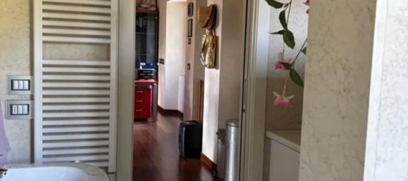 3-salle Appartement à Merate, Italy No. 147228 6