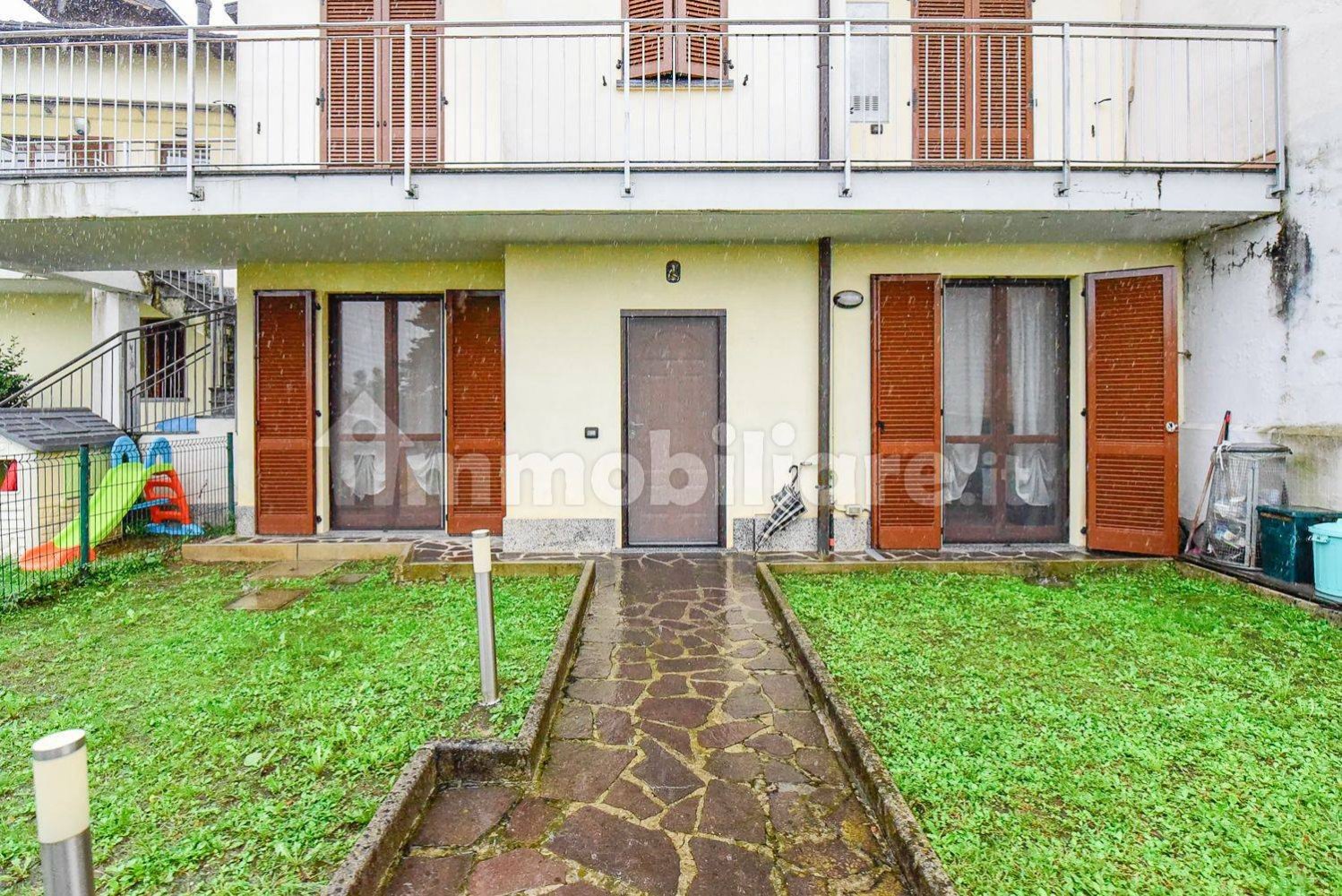2 bedrooms Apartment in Inverigo, Italy No. 325978