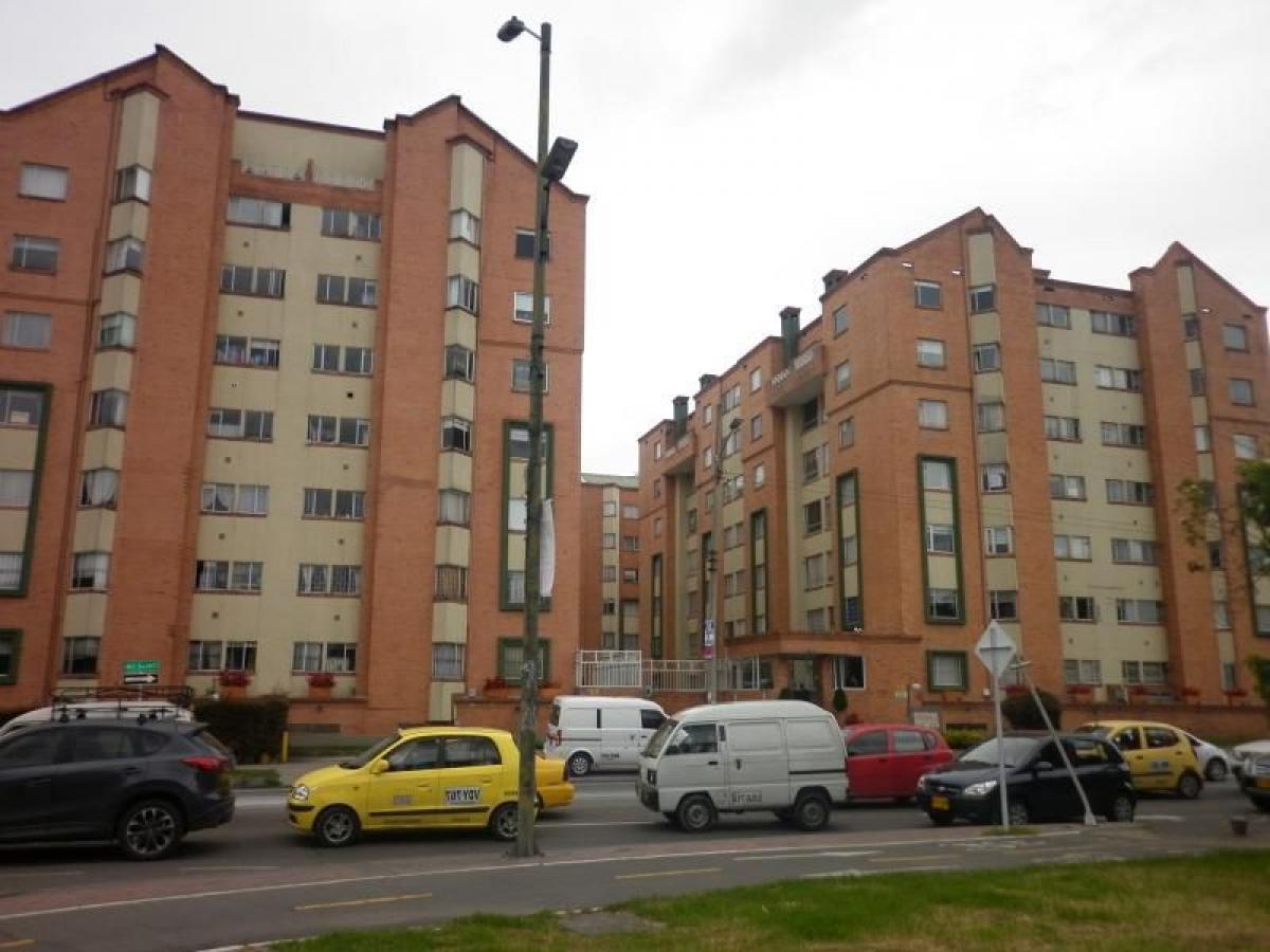 4 bedrooms House in Bogota, Colombia No. 13027