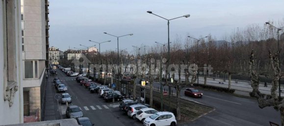 3 bedrooms Apartment in Turin, Italy No. 55442 11