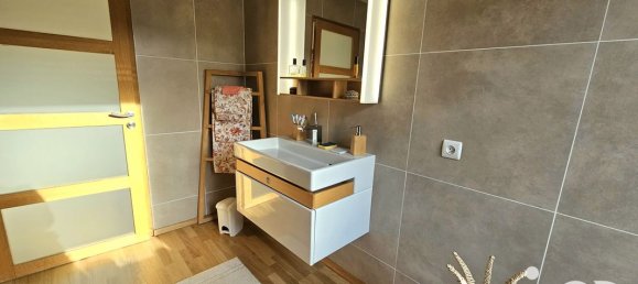 Casa de 4 habitaciónes en Saint-Saulve, France No. 50636 13