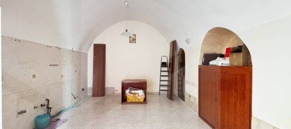 3 rooms Apartment in Grumo Appula, Italy No. 27839 5