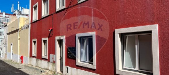 2 bedrooms Duplex in Lisbon, Portugal No. 72786 2