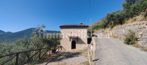 2 bedrooms House in Vallecorsa, Italy No. 271066 2