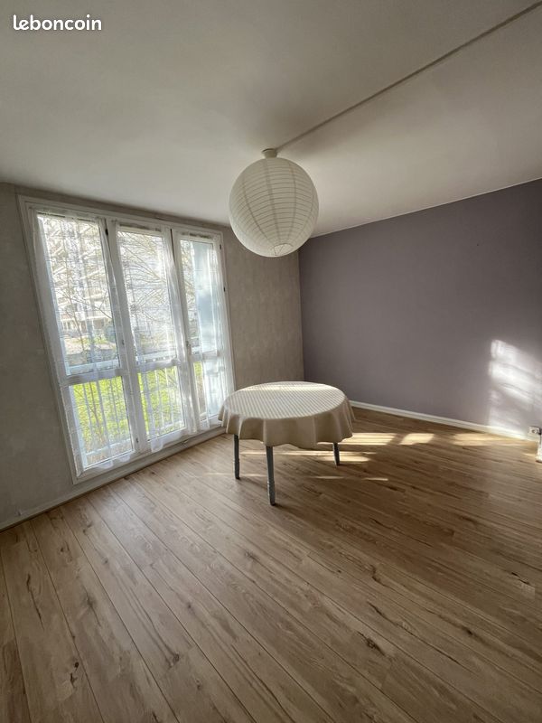 Квартира с 3 спальнями в Орлеан, Франция № 212641