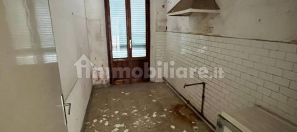 5 rooms House in Terricciola, Italy No. 261699 7