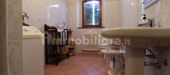 5 bedrooms House in Reggio Emilia, Italy No. 64011 12