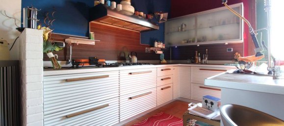 5 bedrooms House in Reggio Emilia, Italy No. 64011 5