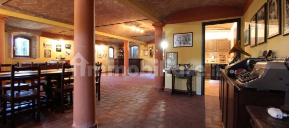 5 bedrooms House in Reggio Emilia, Italy No. 64011 18