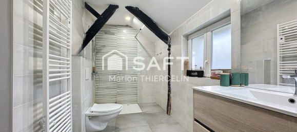 3 bedrooms House in Chanteau, France No. 48517 5