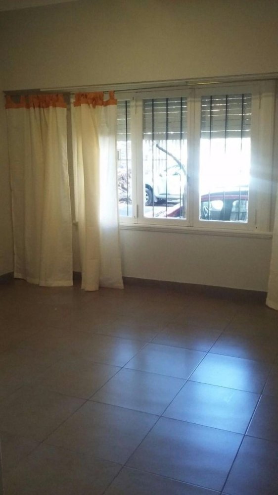 2 bedrooms House in Mar del Plata, Argentina No. 96137