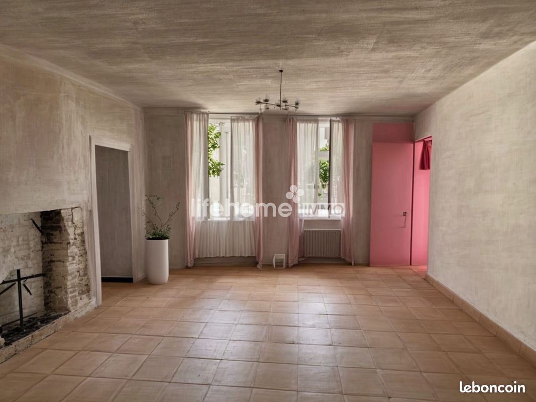 1 chambre Maison à Levroux, France No. 229129