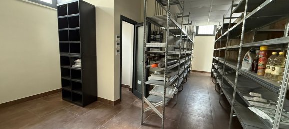 Gewerbliche Immobilie in Isola del Liri, Italy 350m², Nr. 282455 10