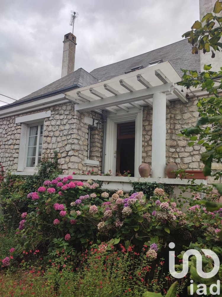 5 bedrooms House in Vendome, France No. 307932