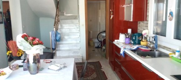 4 Schlafzimmer Property in Thessaloniki, Greece, Nr. 2028 8