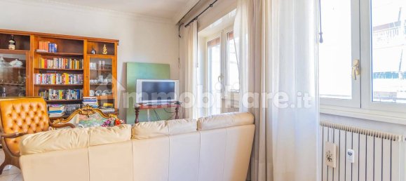 3 bedrooms Apartment in Rome, Italy No. 342395 7