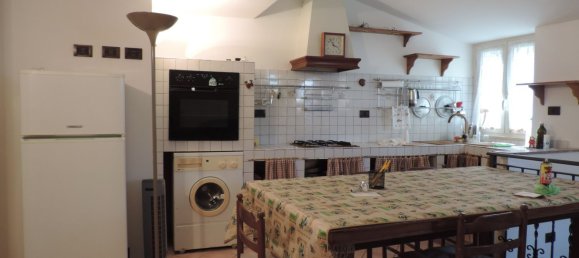 3 rooms Apartment in Scandriglia, Italy No. 202264 4