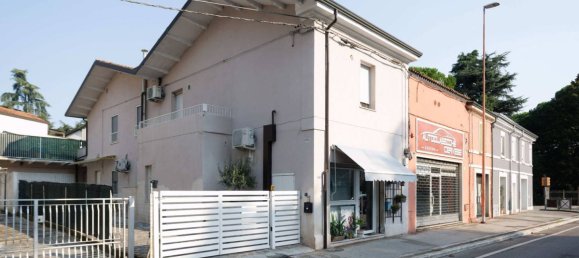 6 bedrooms House in Cesena, Italy No. 347762 5