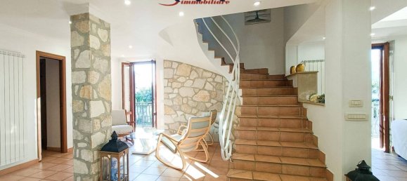 6 Schlafzimmer Villa in Terracina, Italy, Nr. 92748 3