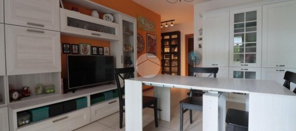 4 Schlafzimmer Wohnung in Ripatransone, Italy, Nr. 320046 9