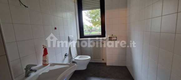 4 rooms Office in Turin, Italy No. 58379 11