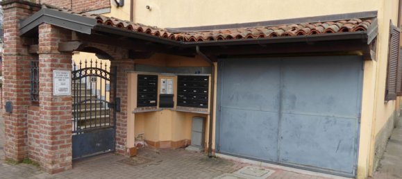 3 rooms Apartment in Zerbolò, Italy No. 72406 2