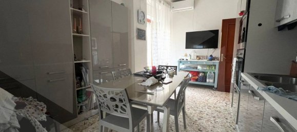 3 rooms Apartment in Bari, Italy No. 25556 24