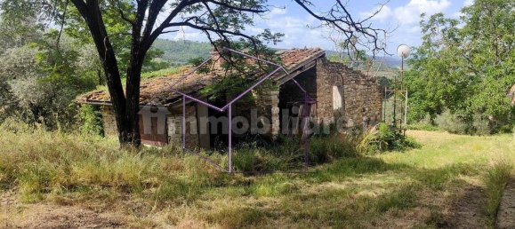 Дом с 6 спальнями в Понтассьеве, Италия № 143942 3